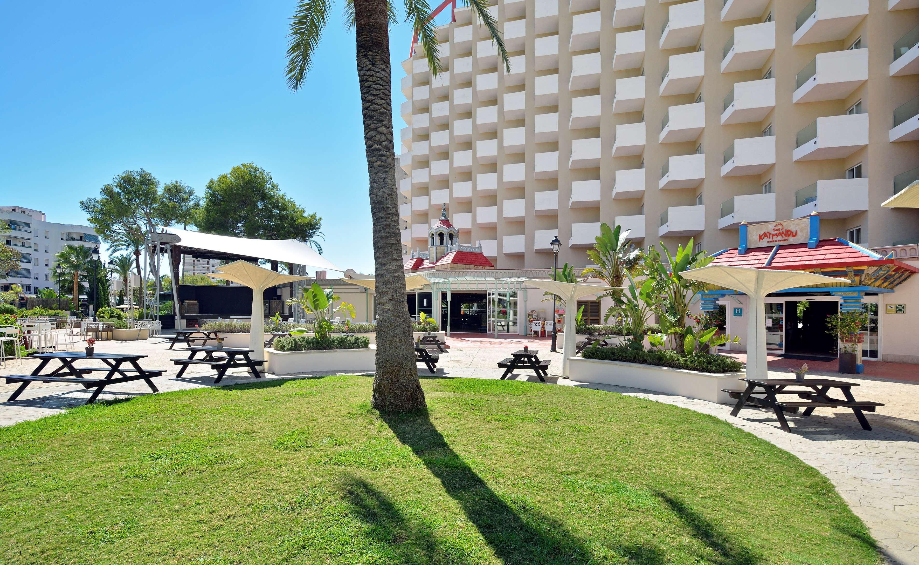 Sol Katmandu Park & Resort Magaluf  Esterno foto
