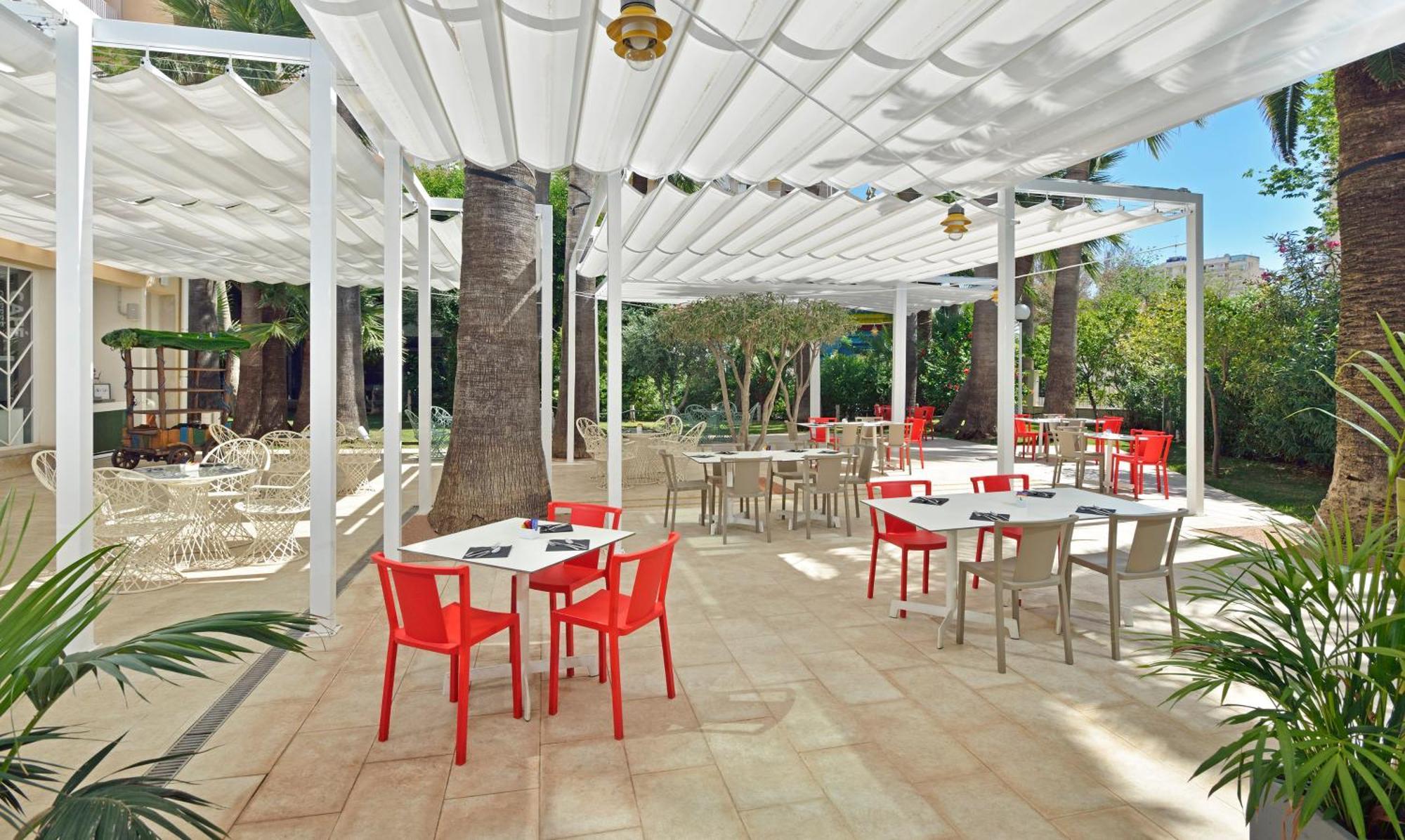 Sol Katmandu Park & Resort Magaluf  Esterno foto
