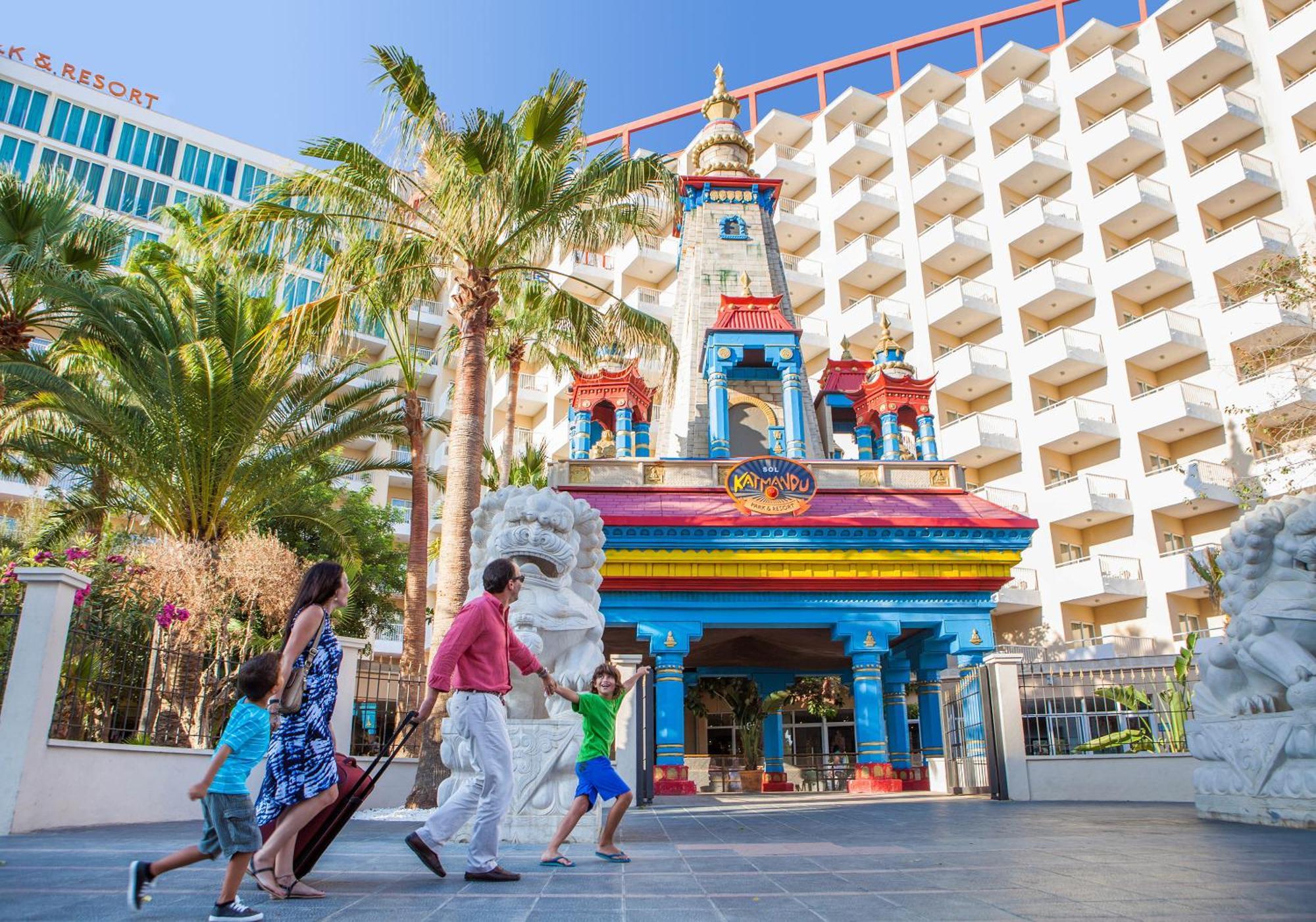 Sol Katmandu Park & Resort Magaluf  Esterno foto