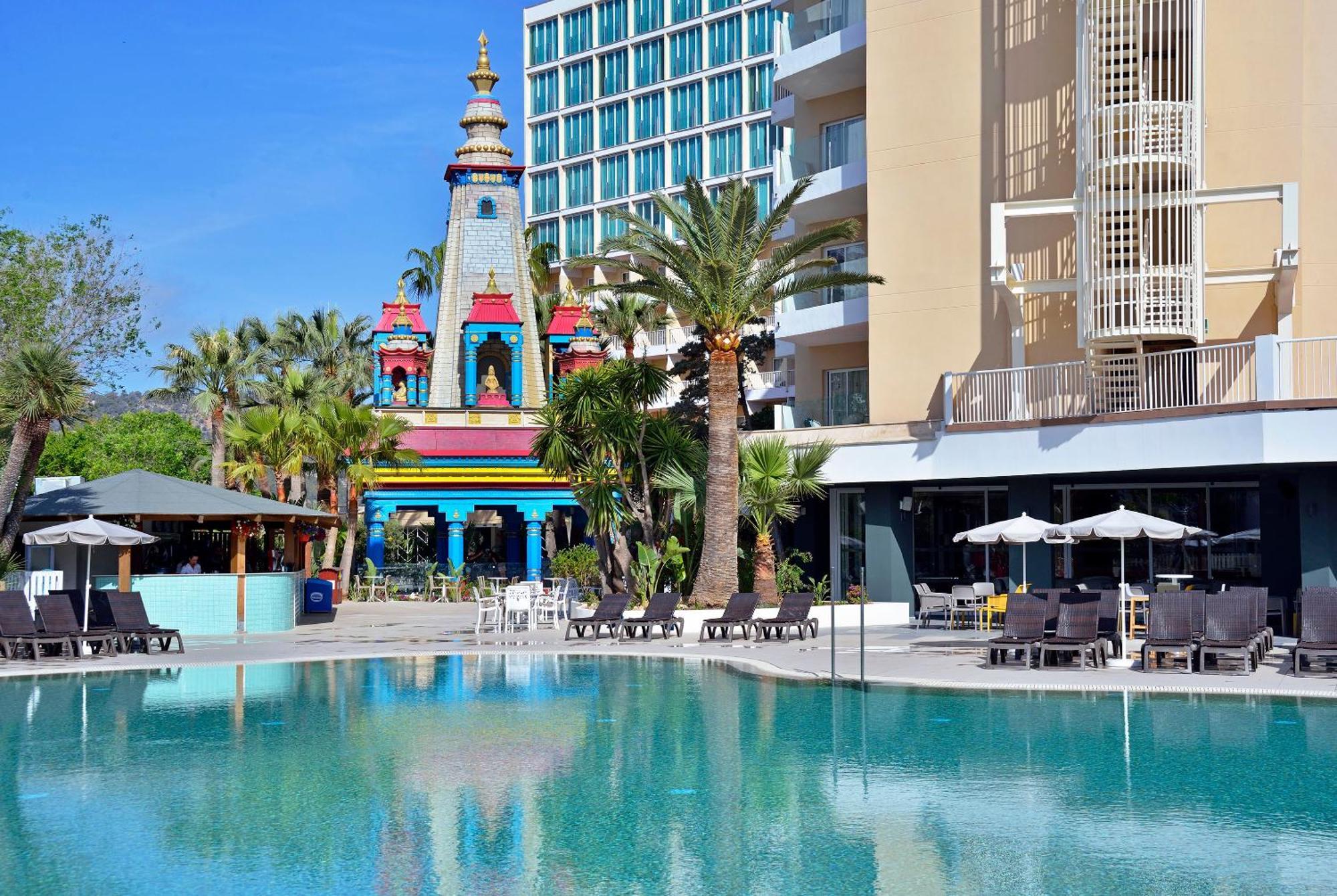 Sol Katmandu Park & Resort Magaluf  Esterno foto